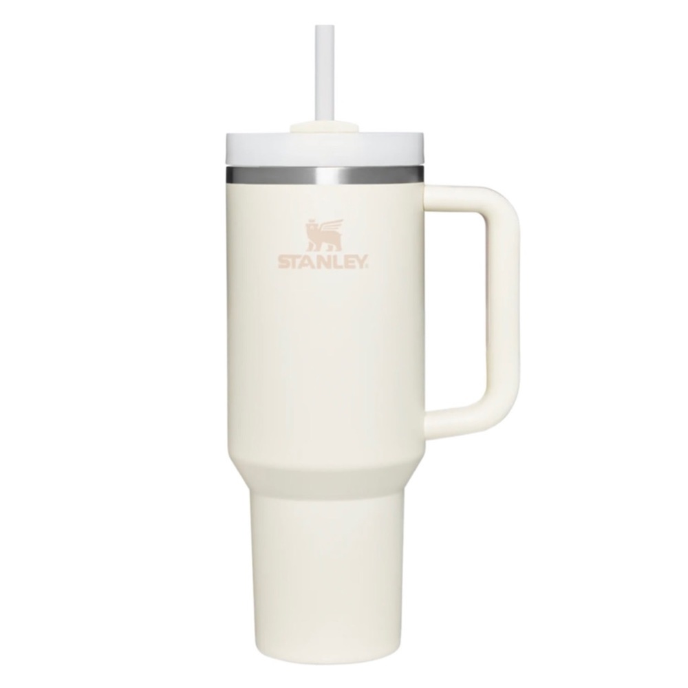 ✨BNWT - Stanley Cream The Quencher H2.0 Flowstate Tumbler - 40 oz✨